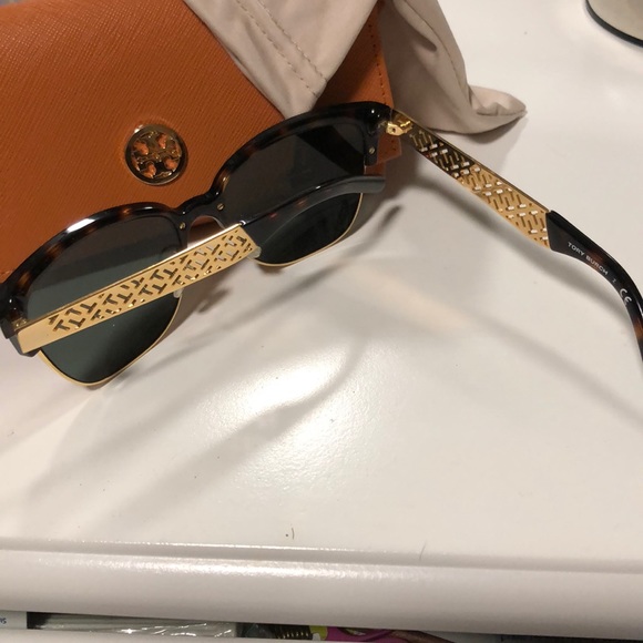 Tory Burch Sunglasses - Picture 2 of 5